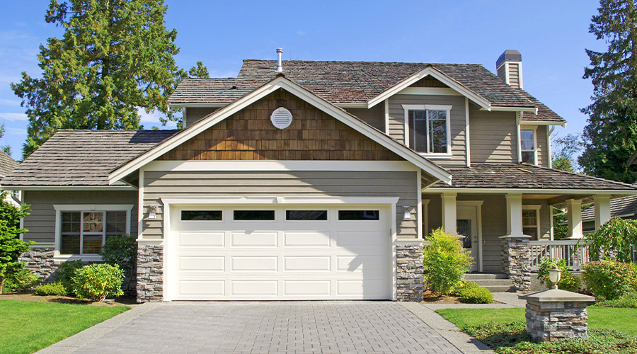 Common Garage Door Repairs And When to Call the Professionals